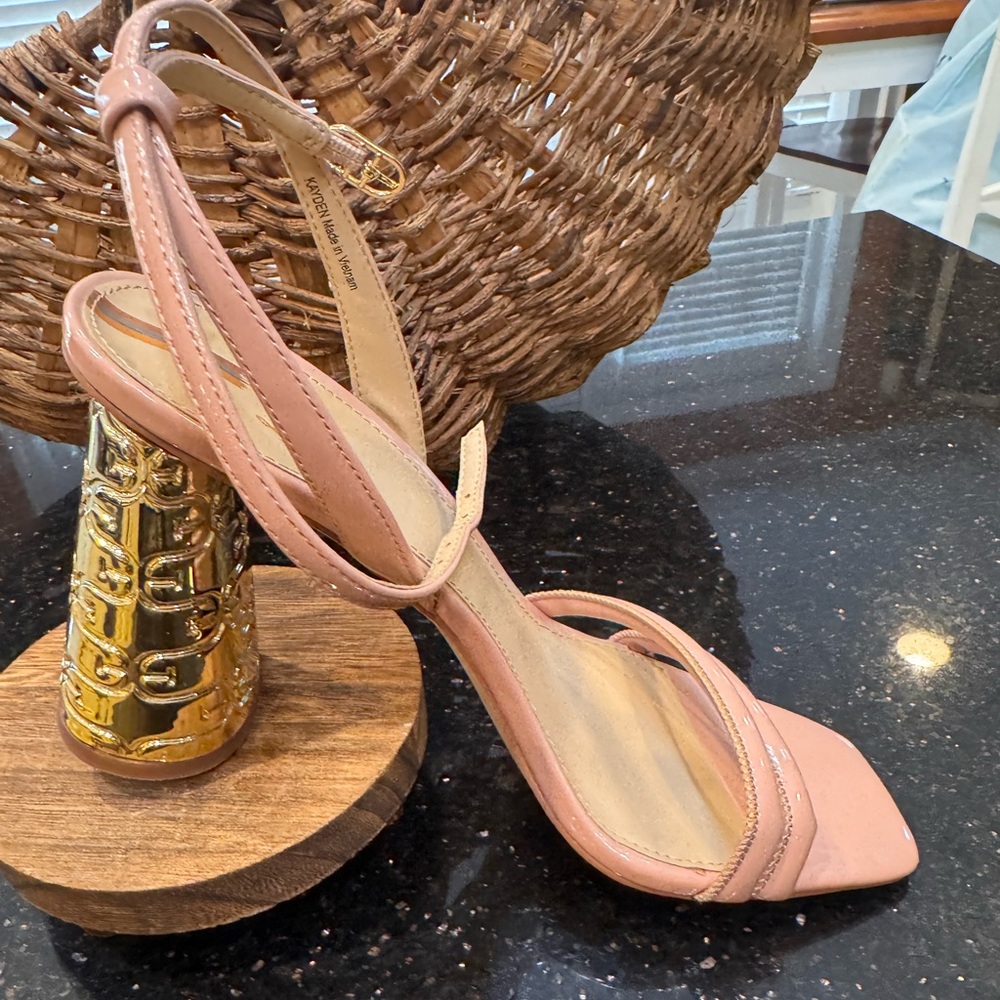 Sam Edelman, Kayden Pink Patent heeled sandals.